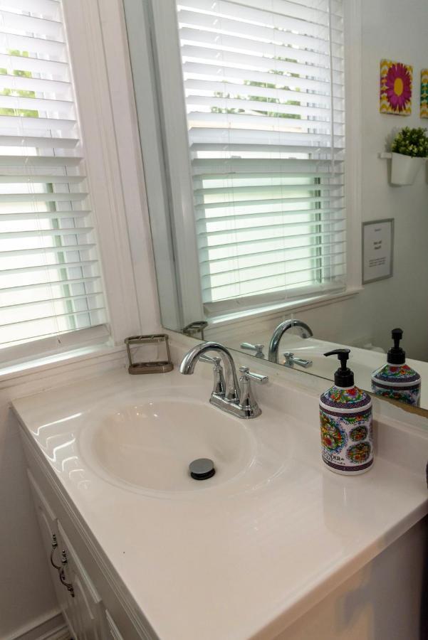 Cozy Private bedrooms Kitchen Wifi Englewood Buitenkant foto